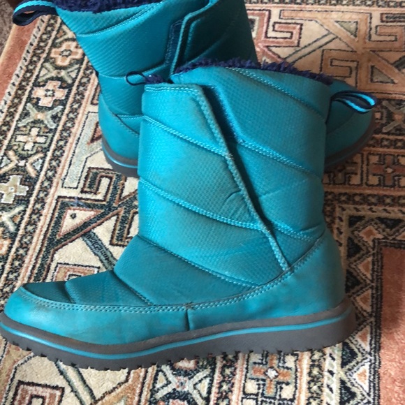 L. L. Bean Ultralight Winter Snow Boot Size 4 - Picture 4 of 9